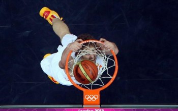 OLIMPISKAIS BASKETBOLS 1/2 FINĀLI